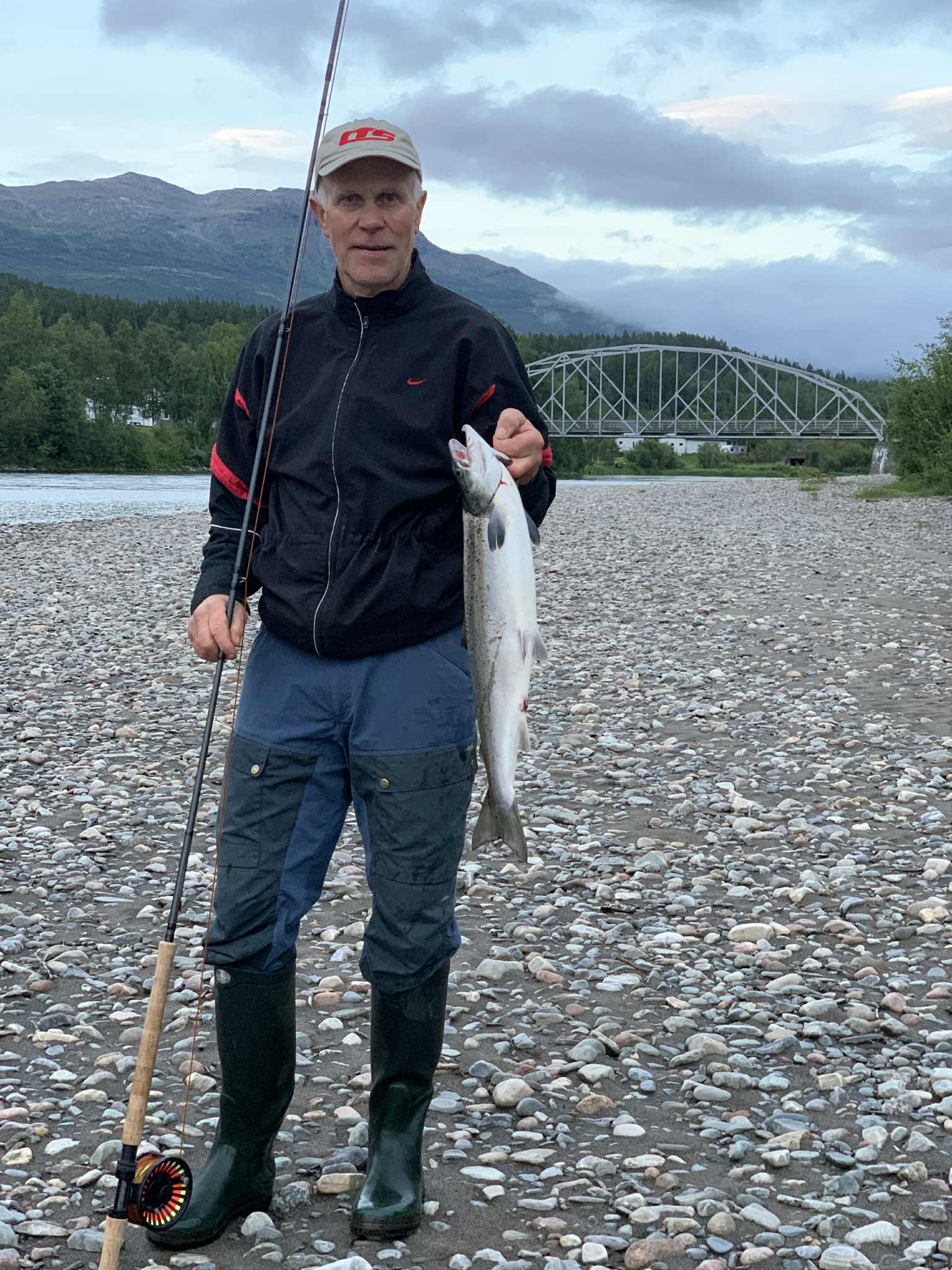 Laks fanget ved Rundhaug bro i Målselva